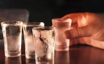 酒水營(yíng)銷丨酒水招商企業(yè)如何在互聯(lián)網(wǎng)時(shí)代立足